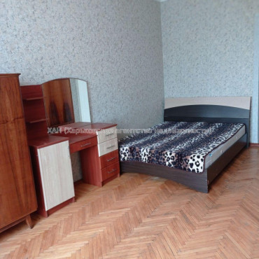 Продам квартиру, Гиршмана ул. , 2 кім., 57.10 м², косметический ремонт 
