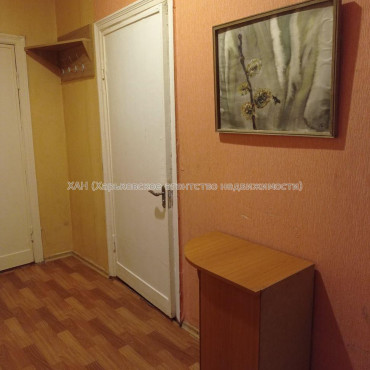 Продам квартиру, Гиршмана ул. , 2 кім., 57.10 м², косметический ремонт 