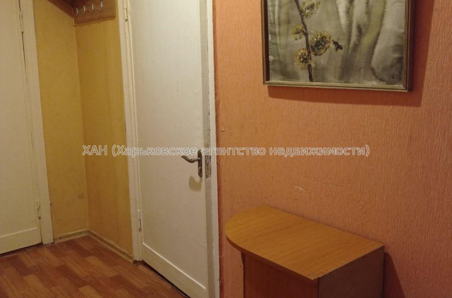 Продам квартиру, Гиршмана ул. , 2 кім., 57.10 м², косметический ремонт 