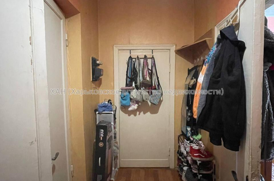 Продам квартиру, Гиршмана ул. , 2  ком., 57.10 м², косметический ремонт 