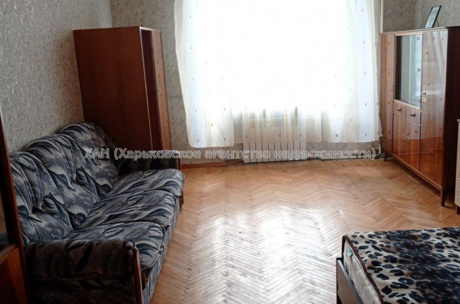 Продам квартиру, Гиршмана ул. , 2 кім., 57.10 м², косметический ремонт 