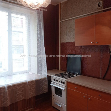 Продам квартиру, Гиршмана ул. , 2 кім., 57.10 м², косметический ремонт 