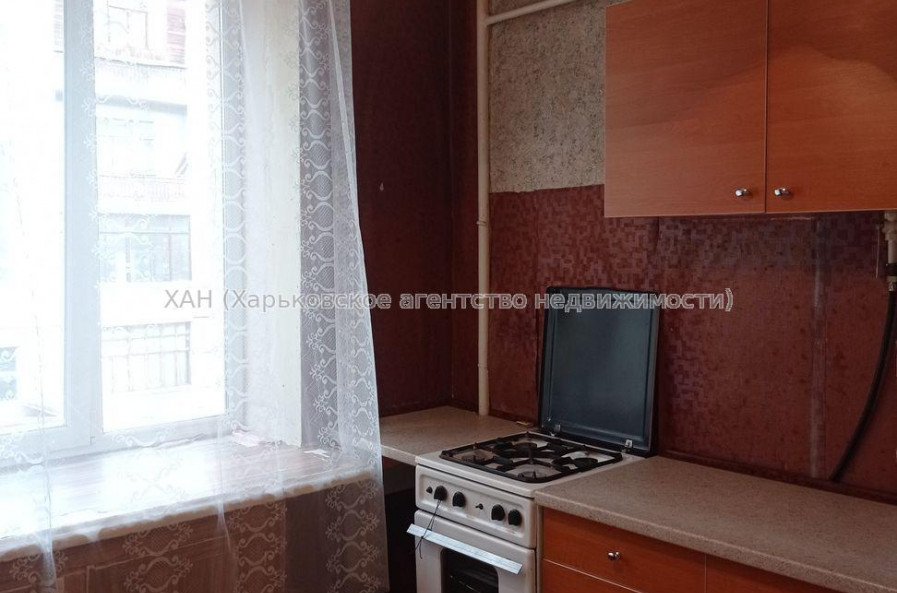 Продам квартиру, Гиршмана ул. , 2 кім., 57.10 м², косметический ремонт 