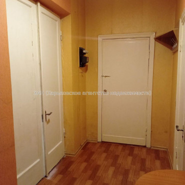 Продам квартиру, Гиршмана ул. , 2 кім., 57.10 м², косметический ремонт 
