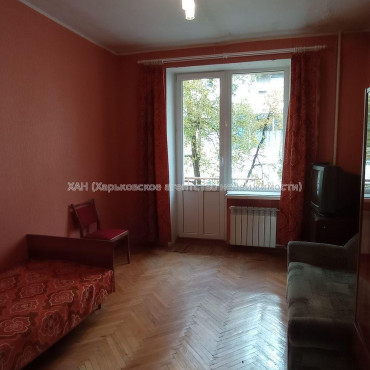 Продам квартиру, Гиршмана ул. , 2 кім., 57.10 м², косметический ремонт 