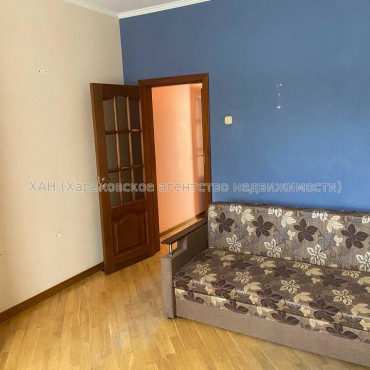 Продам квартиру, Дудинской ул. , 3 кім., 98 м², евроремонт 