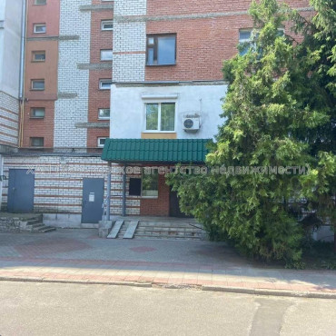 Продам квартиру, Дудинской ул. , 3 кім., 98 м², евроремонт 