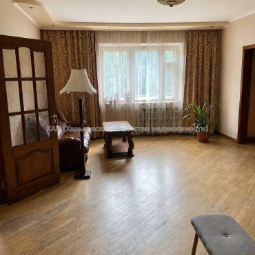 Продам квартиру, Дудинской ул. , 3 кім., 98 м², евроремонт 