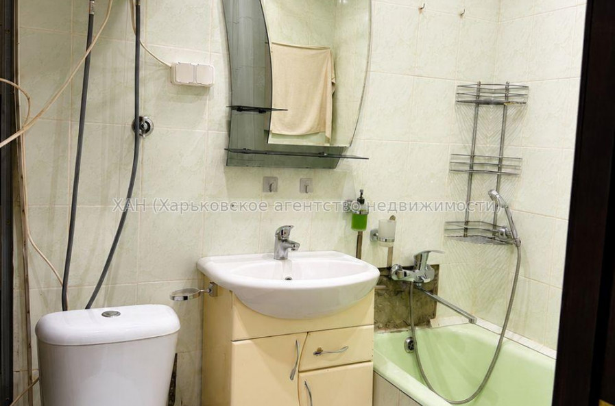 Продам квартиру, Метростроителей ул. , 1  ком., 36 м², капитальный ремонт 