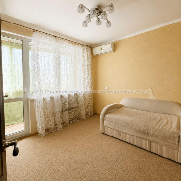 Продам квартиру, Метростроителей ул. , 1  ком., 36 м², капитальный ремонт 