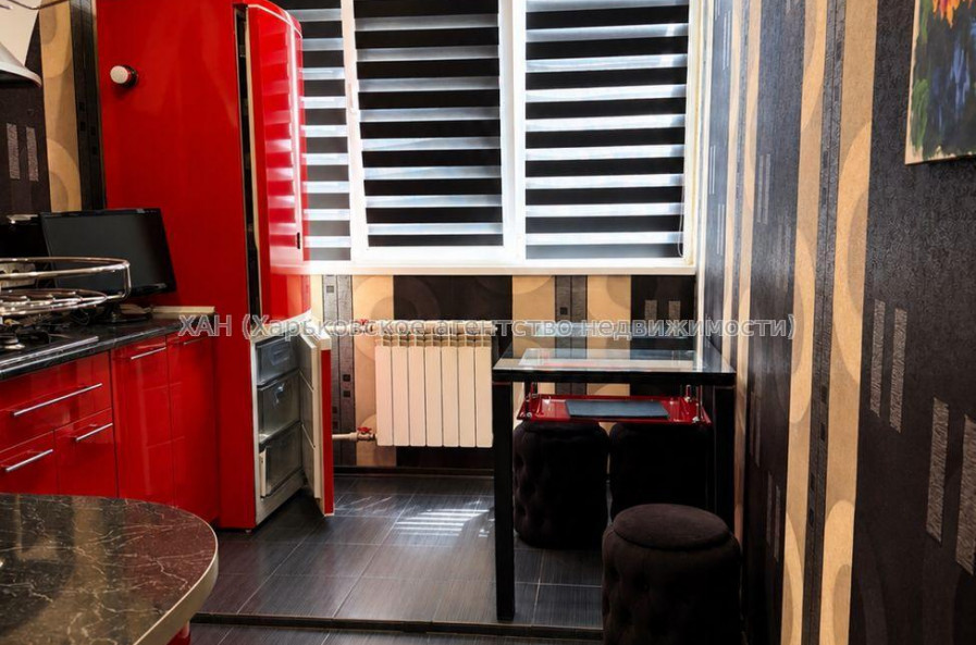 Продам квартиру, Метростроителей ул. , 1  ком., 36 м², капитальный ремонт 