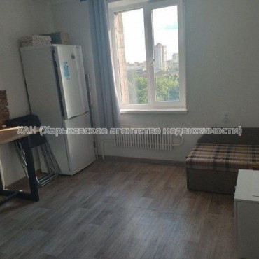 Продам квартиру, Большая Панасовская ул. , 1  ком., 43.20 м², капитальный ремонт 