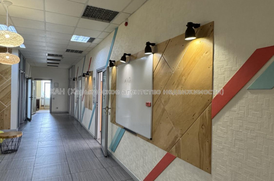 Здам нежитлову нерухомість, офисное здание , 491 м², евроремонт 