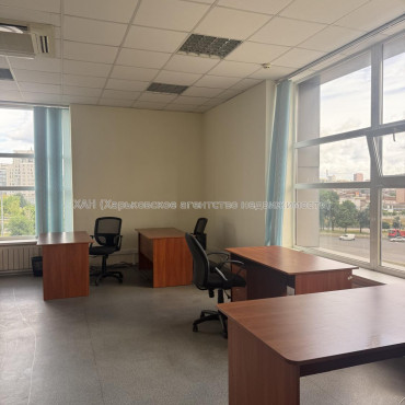 Здам нежитлову нерухомість, офисное здание , 491 м², евроремонт 