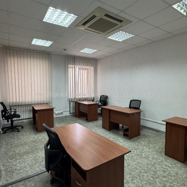 Здам нежитлову нерухомість, офисное здание , 491 м², евроремонт 