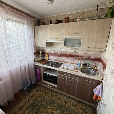 Продам квартиру, Каденюка ул. , 1 кім., 32.80 м², советский ремонт 