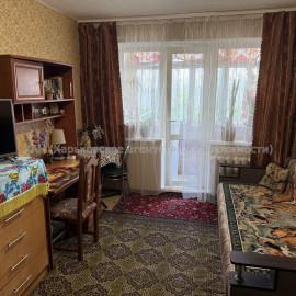 Продам квартиру, Каденюка ул. , 1 кім., 32.80 м², советский ремонт