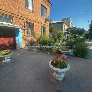 Продам квартиру, Снегиревский пер. , 1 кім., 30 м², без отделочных работ 