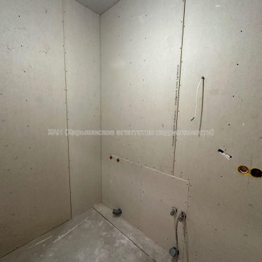 Продам квартиру, Снегиревский пер. , 1 кім., 30 м², без отделочных работ 