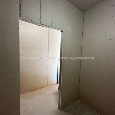 Продам квартиру, Снегиревский пер. , 1 кім., 30 м², без отделочных работ 