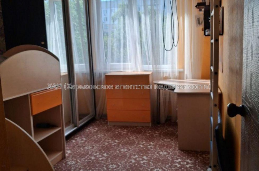 Продам квартиру, Академика Павлова ул. , 3  ком., 63 м², косметический ремонт 