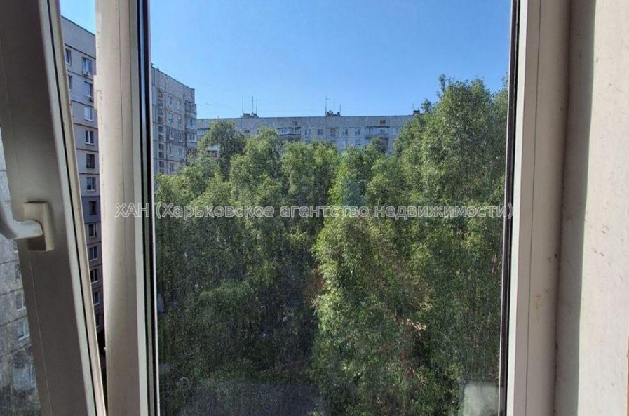 Продам квартиру, Академика Павлова ул. , 3 кім., 63 м², косметический ремонт 