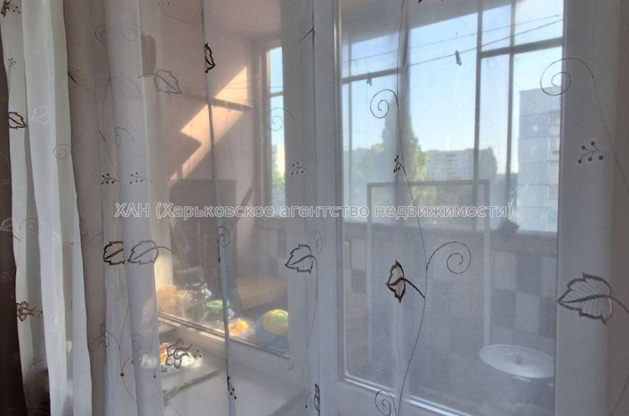 Продам квартиру, Академика Павлова ул. , 3 кім., 63 м², косметический ремонт 
