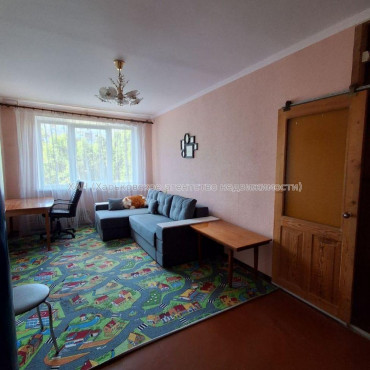 Продам квартиру, Академика Павлова ул. , 3 кім., 63 м², косметический ремонт 