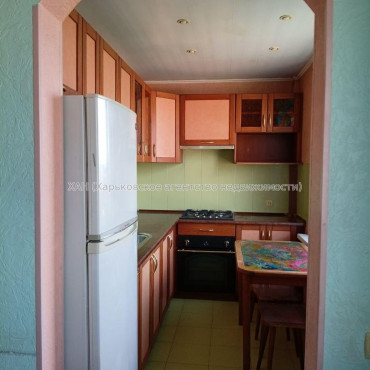 Продам квартиру, Тарасовский въезд , 3  ком., 66 м², советский ремонт 