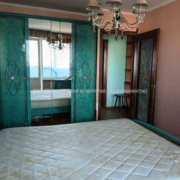 Продам квартиру, Тарасовский въезд , 3  ком., 66 м², советский ремонт 