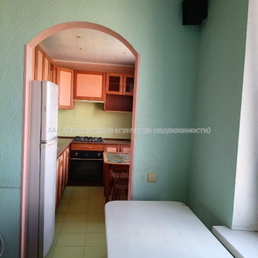 Продам квартиру, Тарасовский въезд , 3  ком., 66 м², советский ремонт 