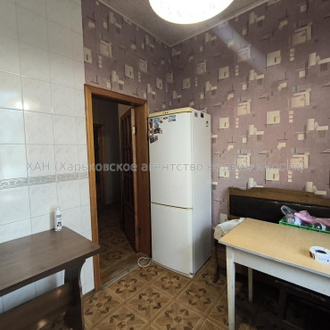 Продам квартиру, Индустриальный просп. , 2 кім., 51.10 м², косметический ремонт 
