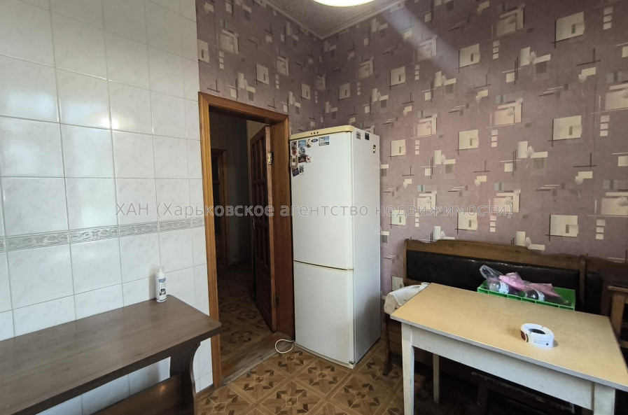 Продам квартиру, Индустриальный просп. , 2 кім., 51.10 м², косметический ремонт 