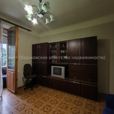 Продам квартиру, Индустриальный просп. , 2 кім., 51.10 м², косметический ремонт 