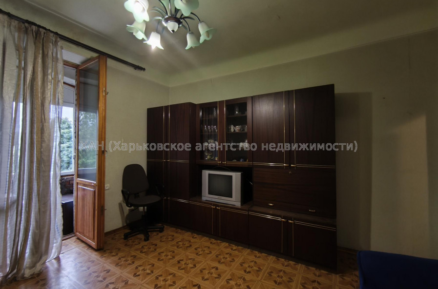 Продам квартиру, Индустриальный просп. , 2 кім., 51.10 м², косметический ремонт 