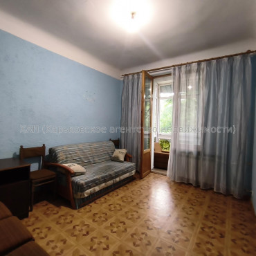 Продам квартиру, Индустриальный просп. , 2 кім., 51.10 м², косметический ремонт 