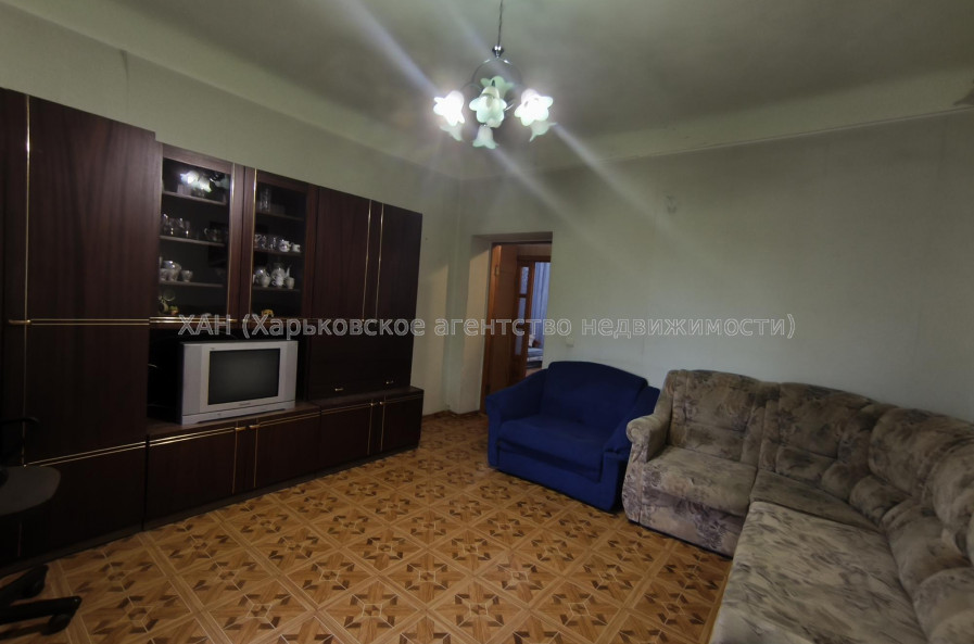 Продам квартиру, Индустриальный просп. , 2 кім., 51.10 м², косметический ремонт 