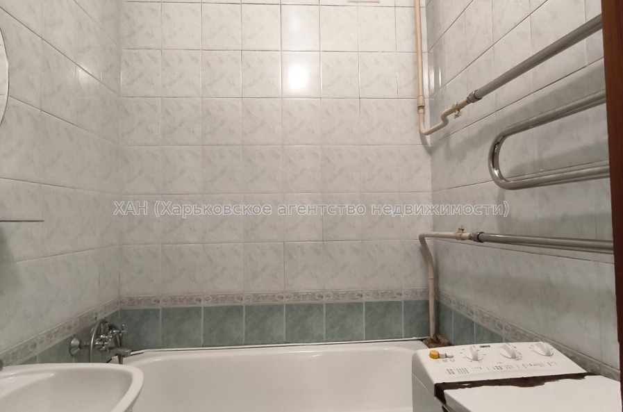 Продам квартиру, Индустриальный просп. , 2 кім., 51.10 м², косметический ремонт 