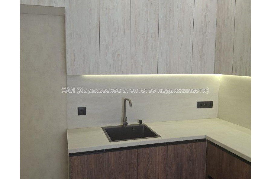 Продам квартиру, Мира ул. , 1 кім., 42 м², евроремонт 