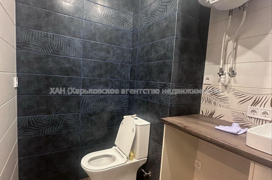 Продам квартиру, Героев Харькова просп. , 1 кім., 39 м², евроремонт 