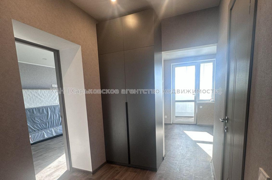 Продам квартиру, Героев Харькова просп. , 1 кім., 39 м², евроремонт 