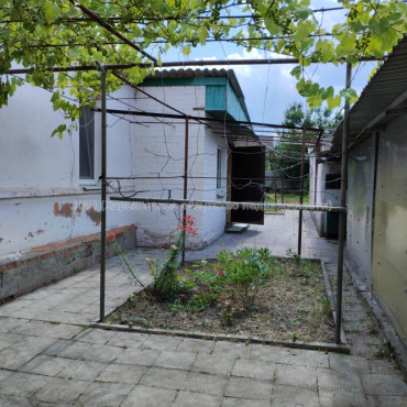 Сдам дом, Дербентский пер. , 62 м², 6 сот., косметический ремонт 