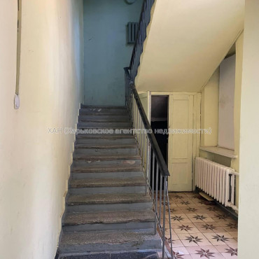 Продам квартиру, Добровольцев ул. , 1  ком., 21 м², косметический ремонт 