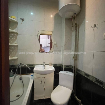 Продам квартиру, Добровольцев ул. , 1  ком., 21 м², косметический ремонт 