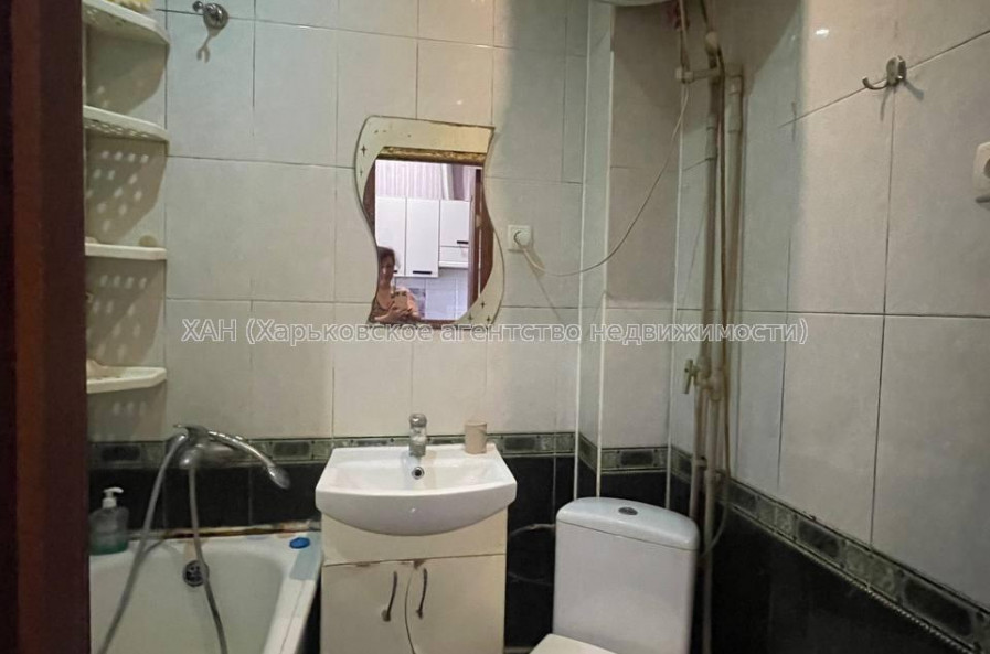 Продам квартиру, Добровольцев ул. , 1  ком., 21 м², косметический ремонт 