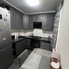 Продам квартиру, Майка Йохансена ул. , 1 кім., 27.70 м², авторский дизайн