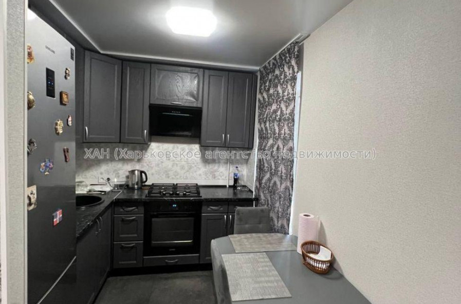 Продам квартиру, Майка Йохансена ул. , 1 кім., 27.70 м², авторский дизайн 