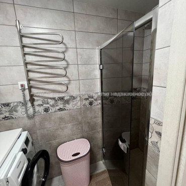 Продам квартиру, Майка Йохансена ул. , 1 кім., 27.70 м², авторский дизайн 