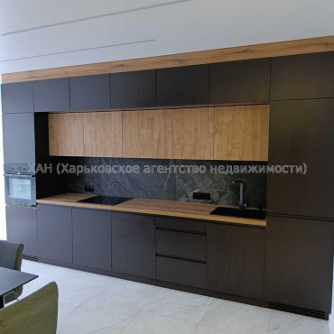 Продам квартиру, Братьев Гипиков ул. , 2  ком., 46 м², евроремонт 
