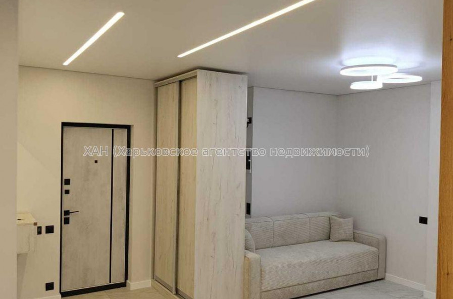 Продам квартиру, Братьев Гипиков ул. , 2  ком., 46 м², евроремонт 